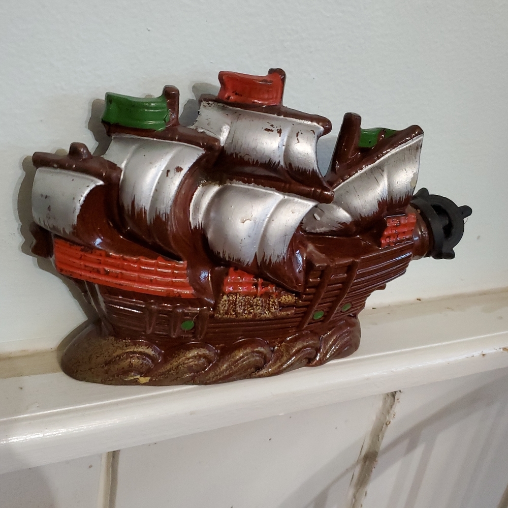 Ship shaped flask